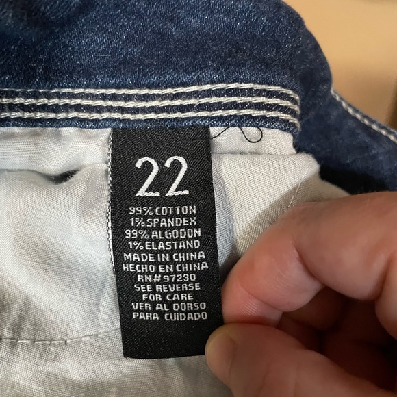 Ladies Plus Size Almost Famous Mid Rise Bootcut Jeans Size 22 - Picture 12 of 12